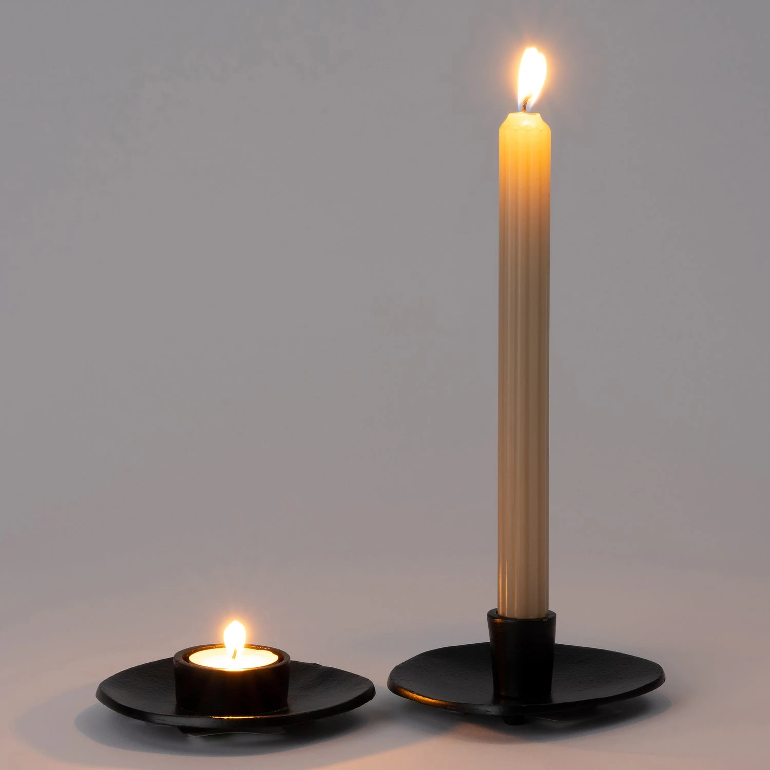 Intratuin Kandelaar Filou Zwart D 11 H 6 Cm 2 Intratuin Kandelaar Filou Zwart D 11 H 6 Cm - Afbeelding 2