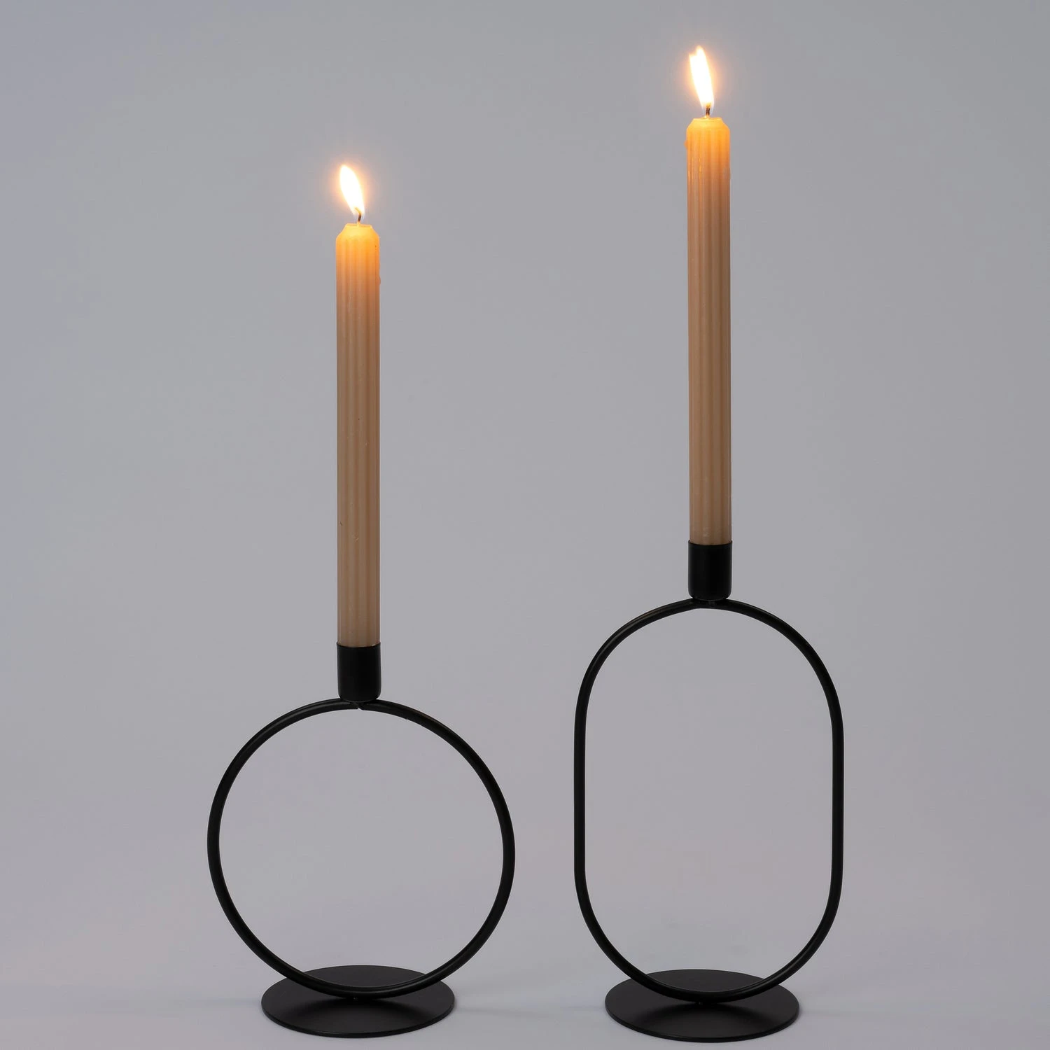 Intratuin Kandelaar Greta Zwart 14 X 10 X 26 Cm 2 Intratuin Kandelaar Greta Zwart 14 X 10 X 26 Cm - Afbeelding 2