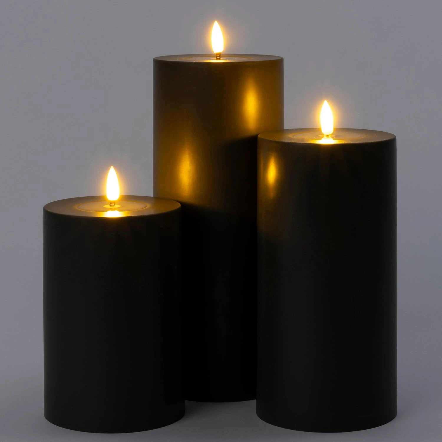 Intratuin LED Stompkaars Niene Donkergrijs D 10 H 20 Cm 2 Intratuin LED Stompkaars Niene Donkergrijs D 10 H 20 Cm - Afbeelding 2